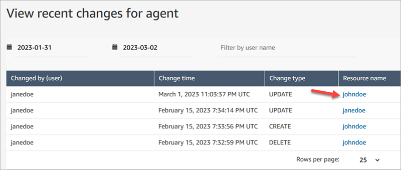 Die Seite Letzte Änderungen für Kundendienstmitarbeiter anzeigen mit einem Pfeil, der auf den Ressourcennamen zeigt.