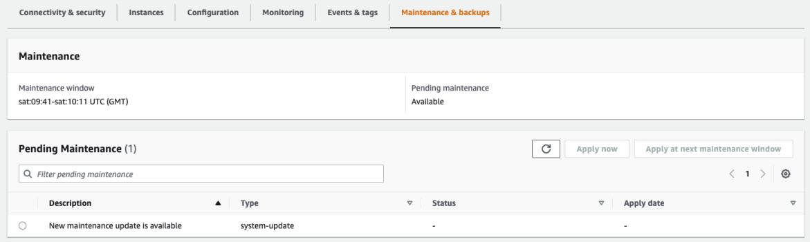 Die Amazon DocumentDB DocumentDB-Konsole zeigt das Cluster-Wartungsfenster an.
