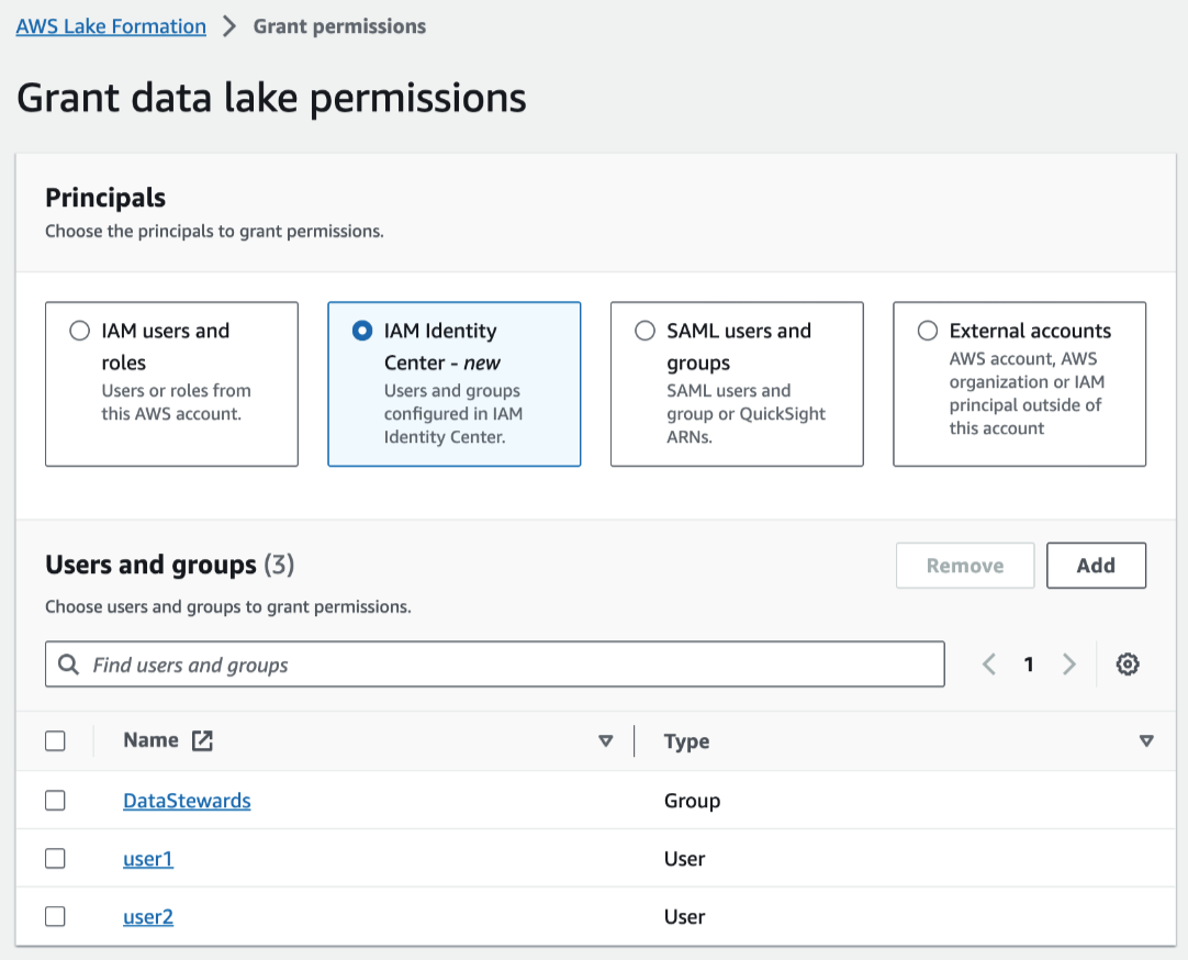 Bildschirm „Data Lake-Berechtigungen gewähren“ mit ausgewählten IAM Identity Center-Benutzern und -Gruppen.