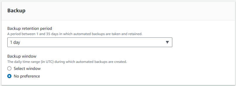 Captura de pantalla del panel de copia de seguridad con los pasos para configurar el periodo de copia de seguridad del clúster.