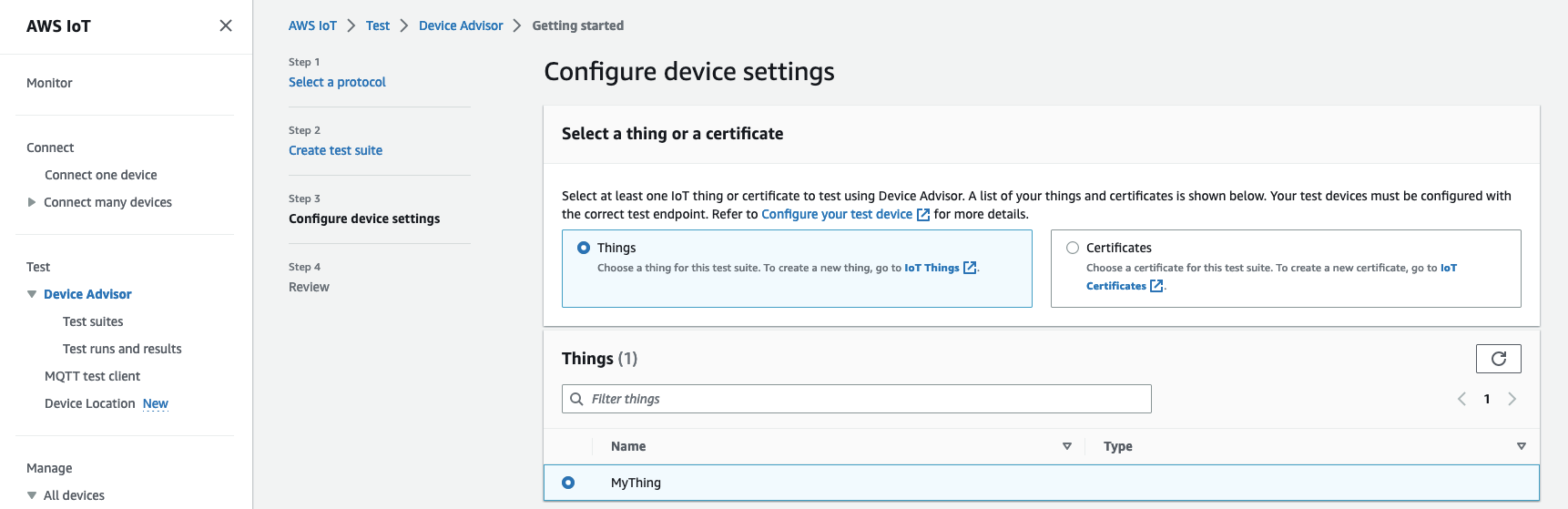 Las opciones de configuración incluyen la selección de un protocolo, la creación de un conjunto de pruebas, la configuración de los ajustes del dispositivo y la revisión de las ejecuciones y los resultados de las pruebas.