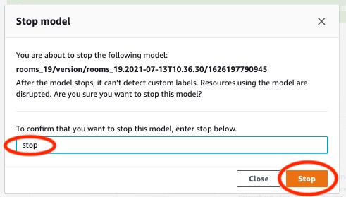 Boîte de dialogue d'arrêt du modèle avec champ de texte pour saisir « arrêter » et confirmer l'arrêt du modèle.