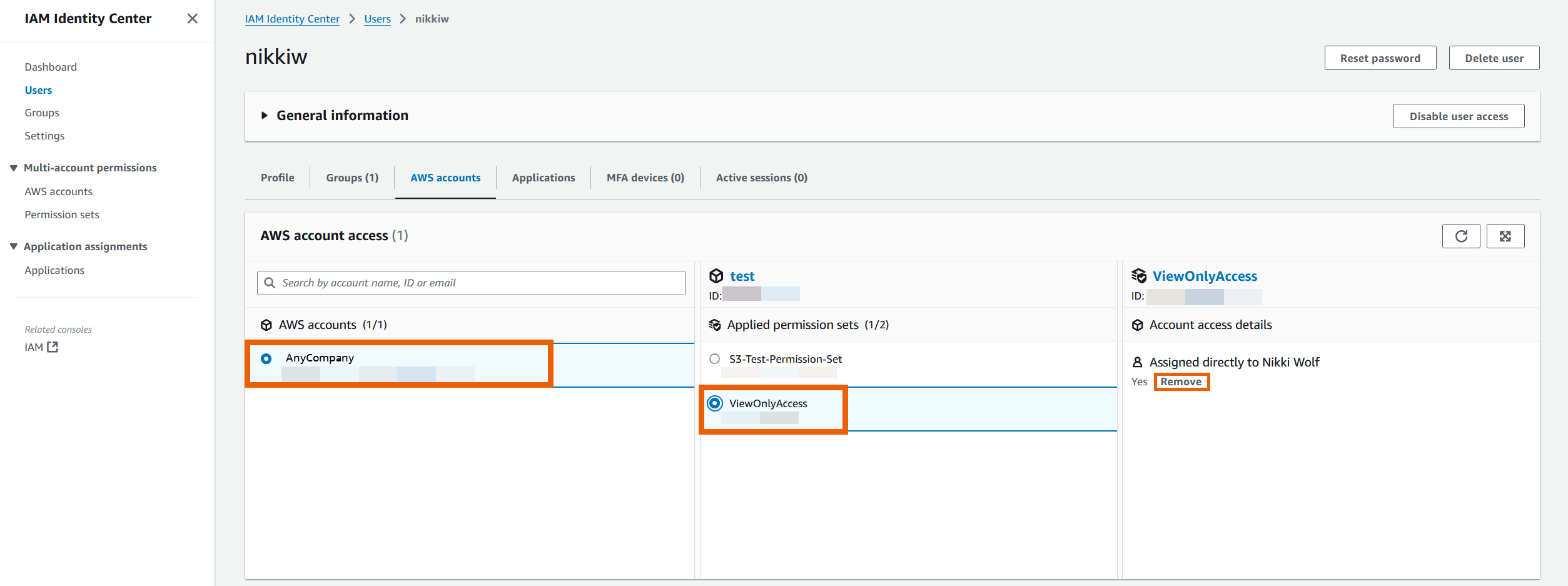 Comptes AWS onglet pour un utilisateur IAM Identity Center dans la console IAM Identity Center.