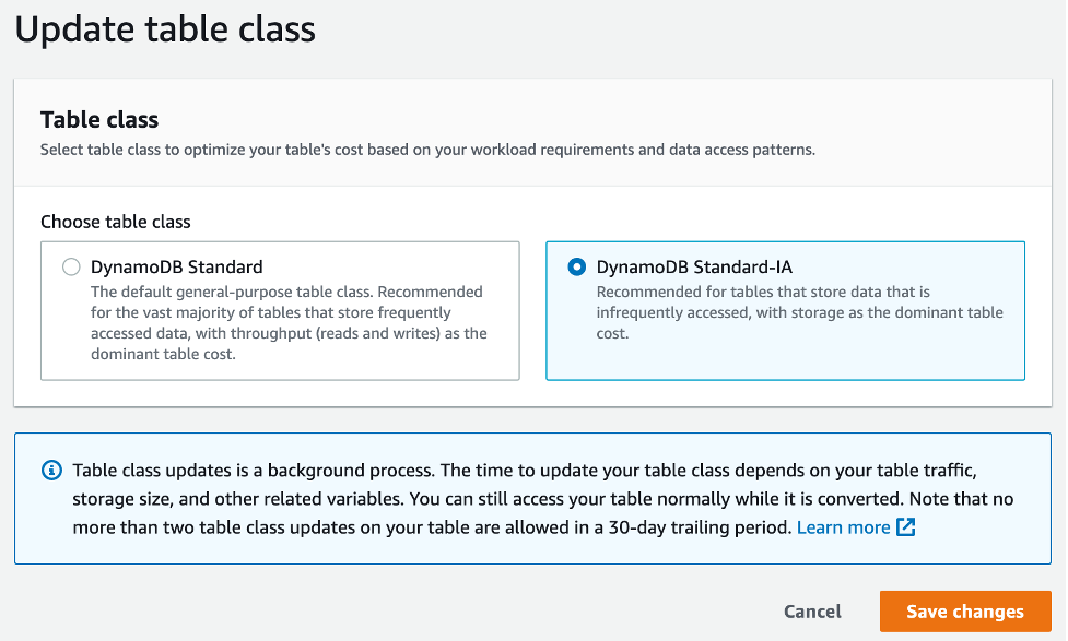 Opzioni della classe della tabella DynamoDB. In questa immagine, è selezionata la classe di tabella DynamoDB Standard-IA.