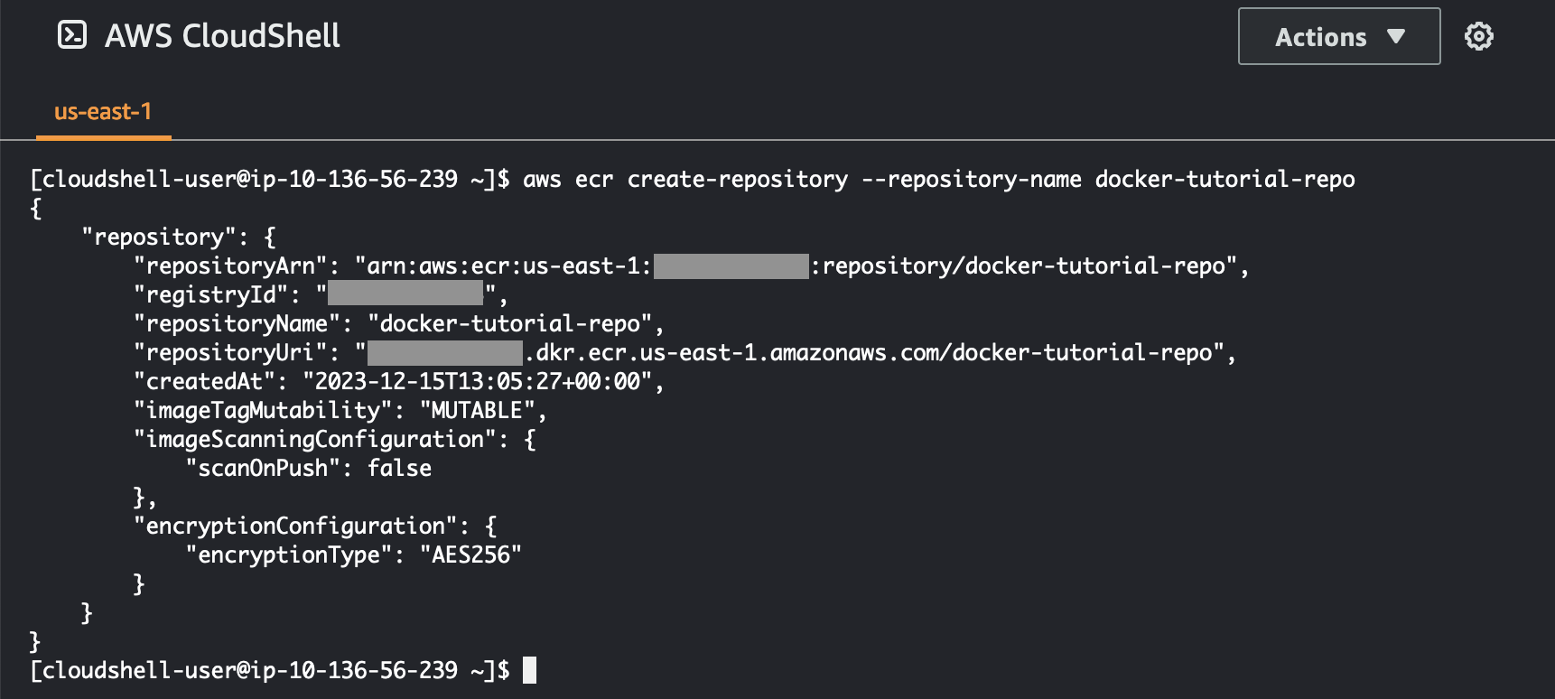 Immagine del comando utilizzato per creare un repository Amazon ECR all'interno AWS CloudShell