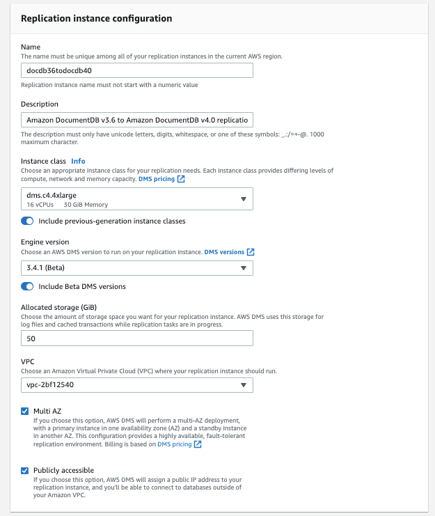 Immagine: finestra di dialogo di configurazione dell'istanza di replica che mostra 10 campi e pulsanti configurabili.