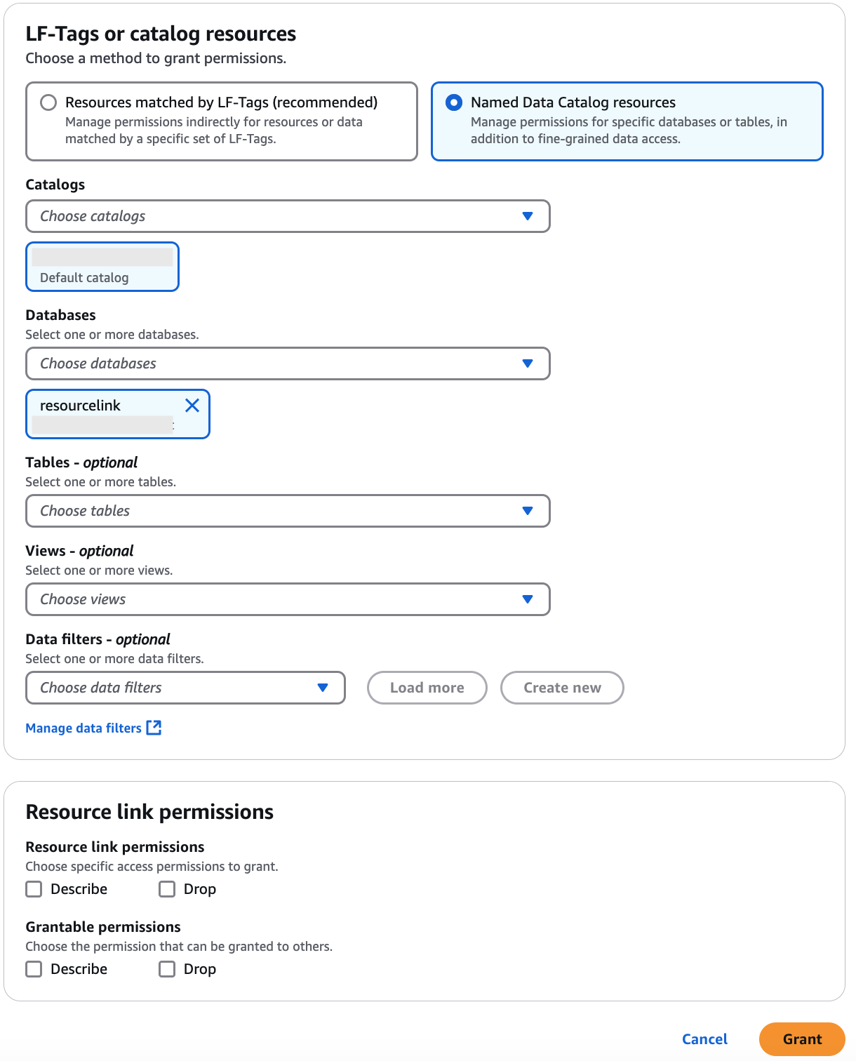 La sezione Autorizzazioni contiene un singolo riquadro. I riquadri dispongono di un gruppo di caselle di controllo per la concessione delle autorizzazioni relative ai collegamenti alle risorse. Le caselle di controllo includono Drop e Descrivi. Al di sotto di quel gruppo c'è un altro gruppo con le stesse caselle di controllo per le autorizzazioni concesse.