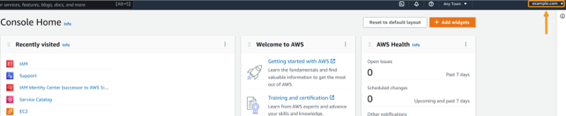 L'utente ha effettuato l'accesso a AWS Management Console.