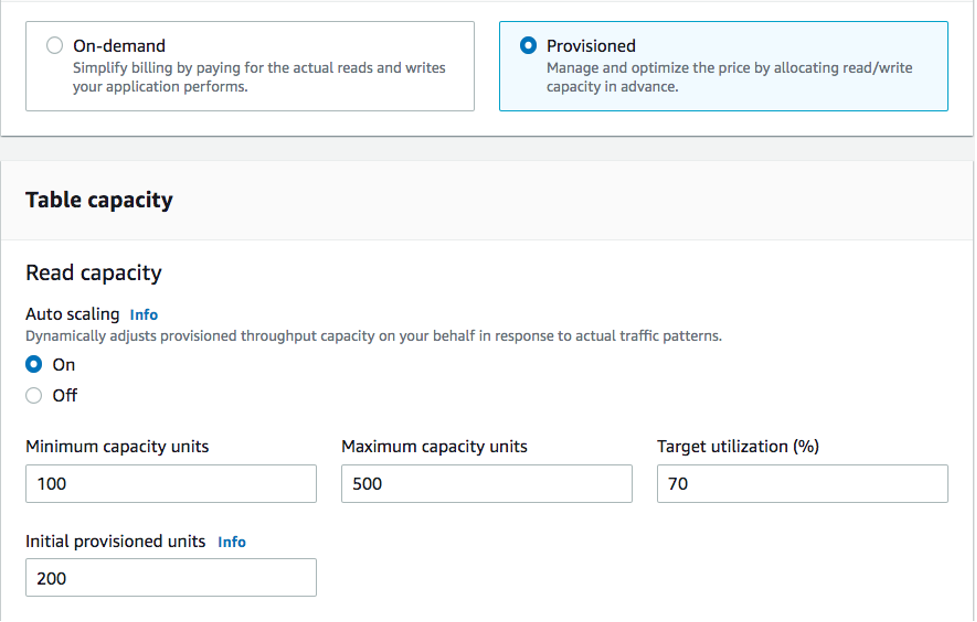 DynamoDB コンソール。プロビジョンドキャパシティと自動スケーリングを有効にします。ターゲット使用率を 70 に設定します。