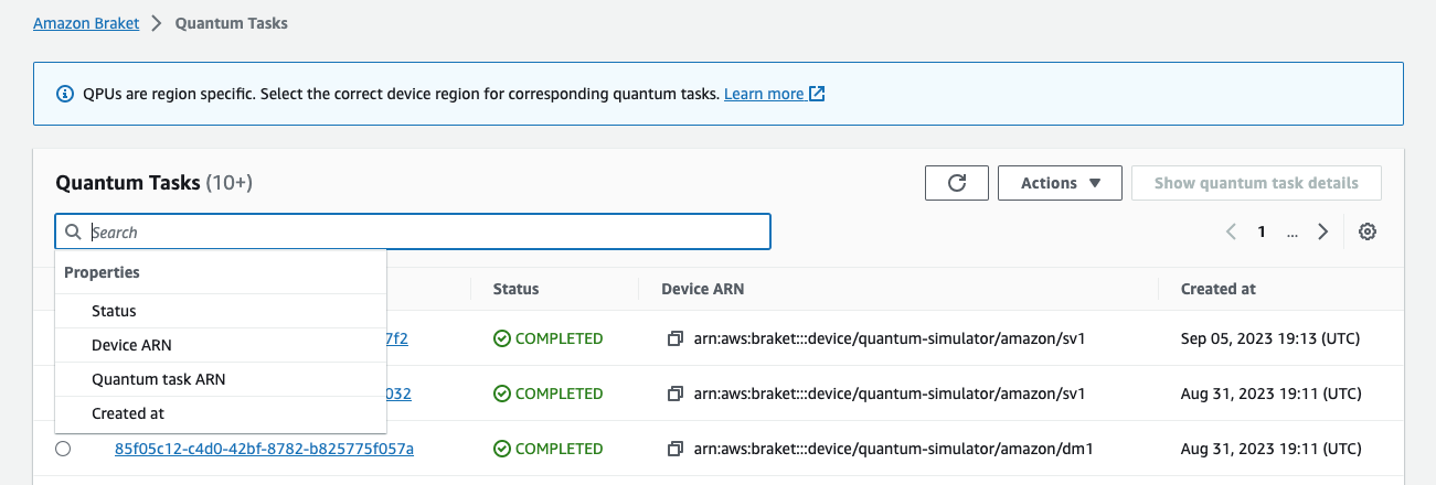 Amazon Braket Quantum Tasks 콘솔은 Quantum Tasks 섹션에 검색 창을 표시합니다.