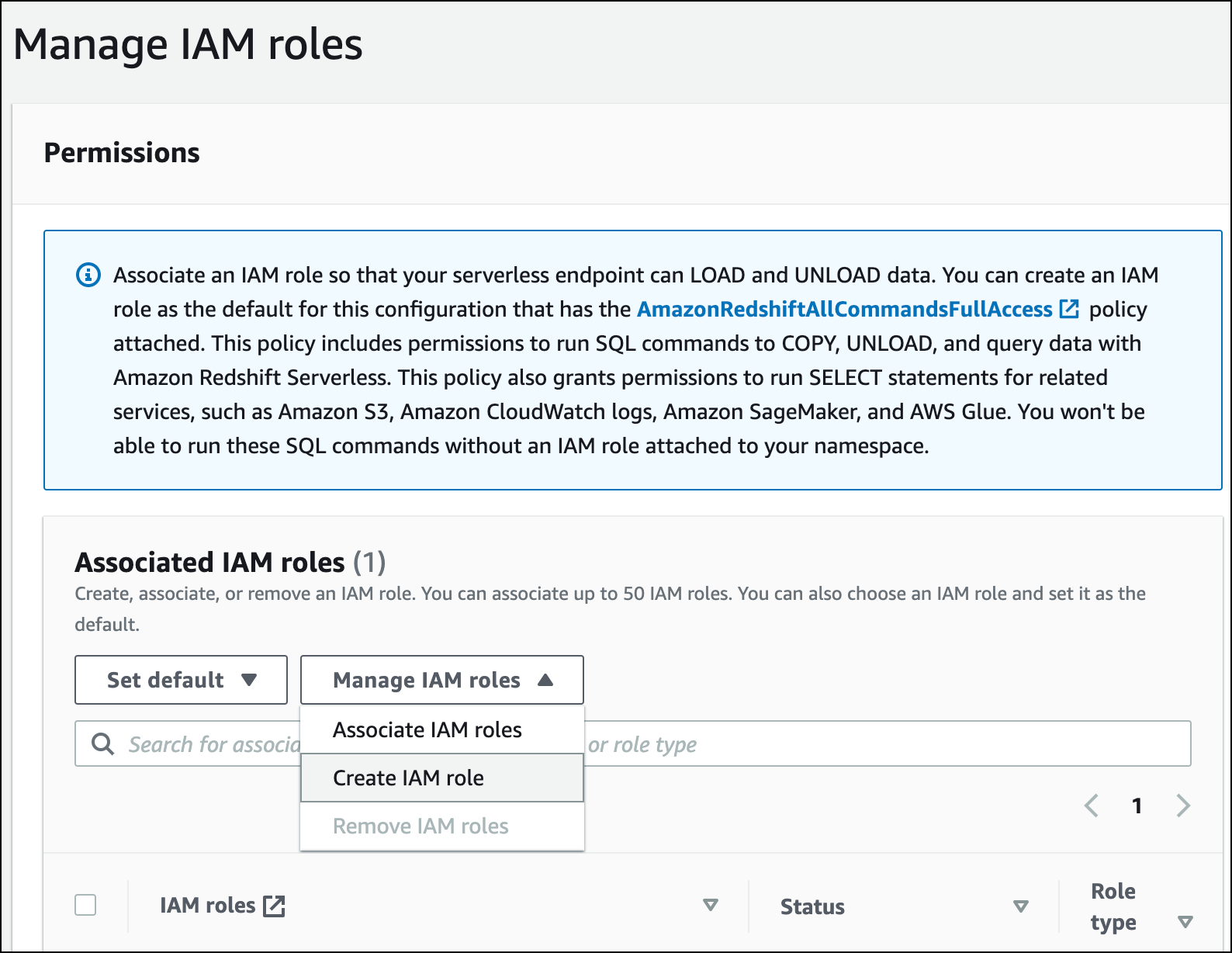 IAM 역할 관리 메뉴를 확장하고 IAM 역할 생성을 선택합니다.