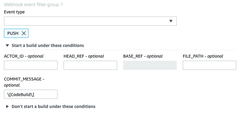 Um grupo de filtros do webhook que aciona uma compilação para um evento de push quando a mensagem de confirmação head corresponde à expressão regular.