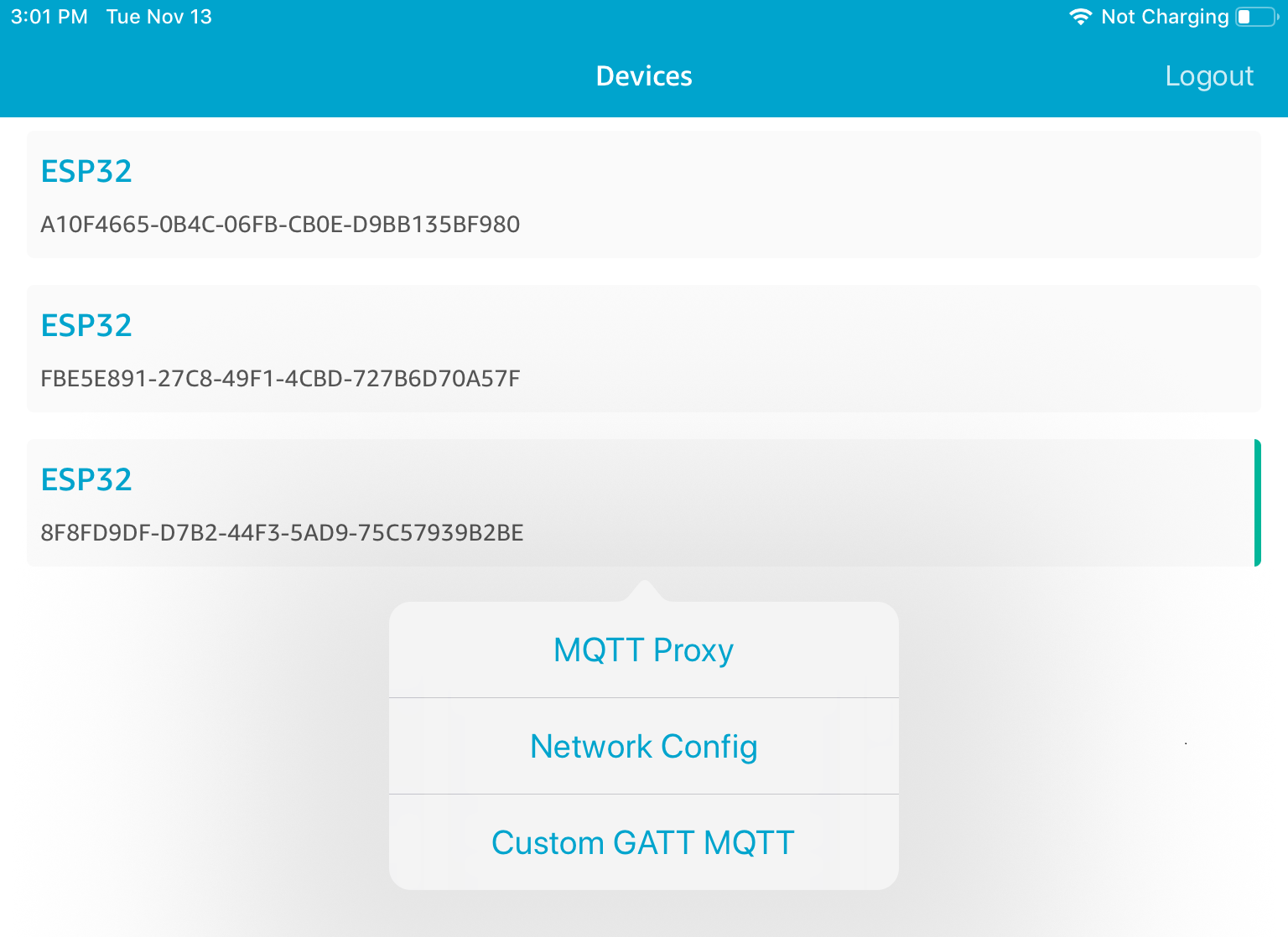 Lista de três IDs de dispositivos ESP32, com as opções MQTT Proxy, Network Config e Custom GATT MQTT abaixo.