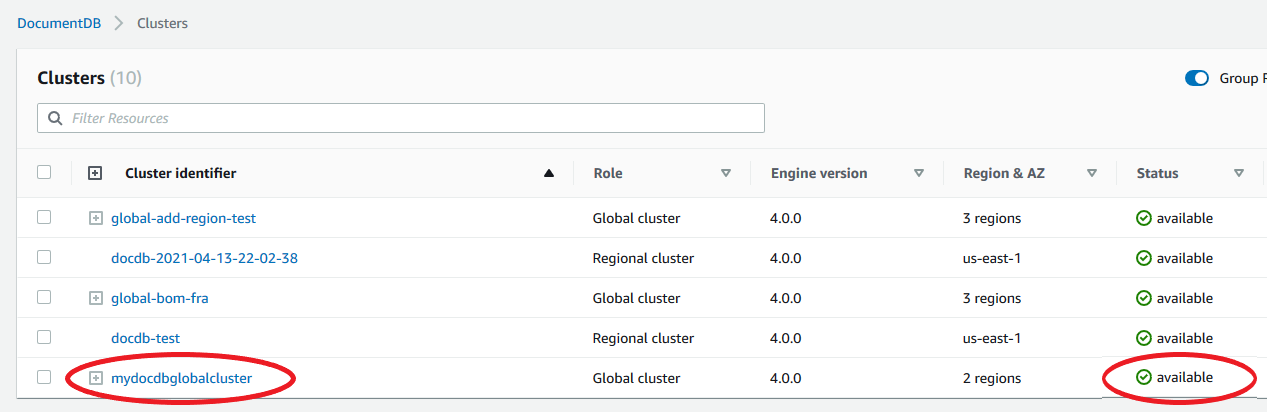 显示可用状态的区域和全球集群列表，突出显示了 mydocdbglobalcluster。