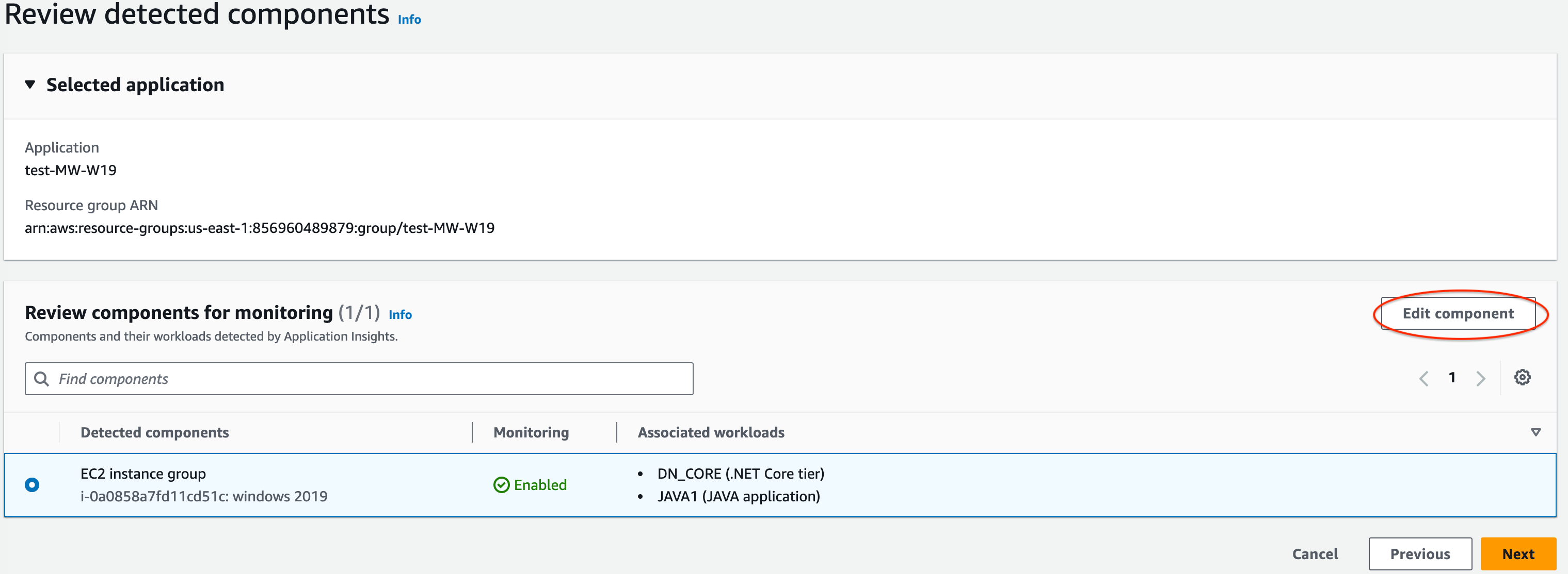 CloudWatch Application Insights 主控台的「檢閱偵測到的元件」區段：可編輯關聯的工作負載。