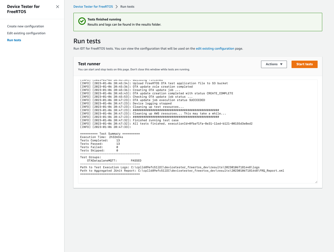 FreeRTOS 執行日誌的 Device Tester，顯示日誌和報告通過的測試、測試群組和檔案路徑。